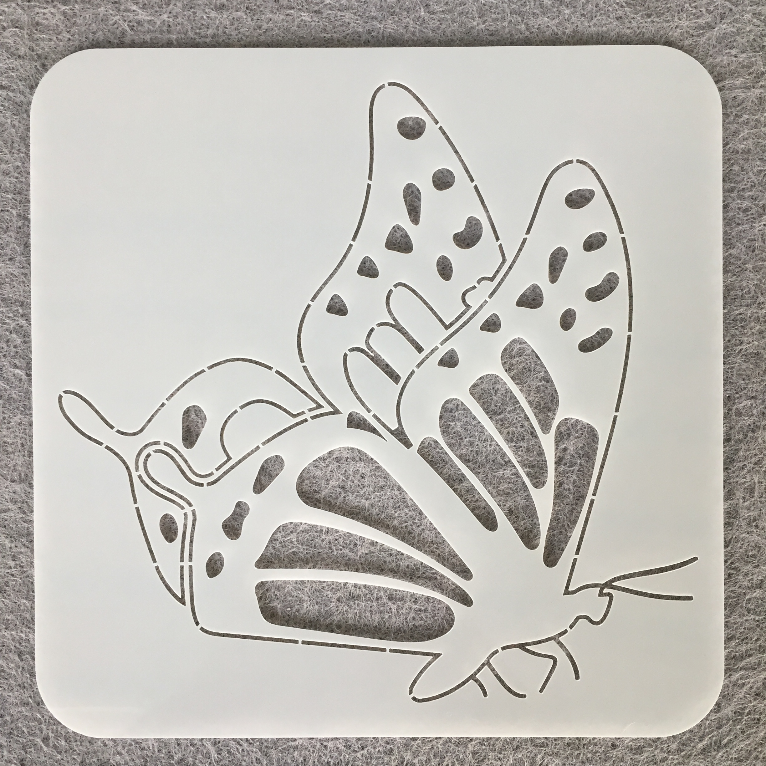 绘画新款跨境蝴蝶激光镂空模板儿童辅助装饰各类尺