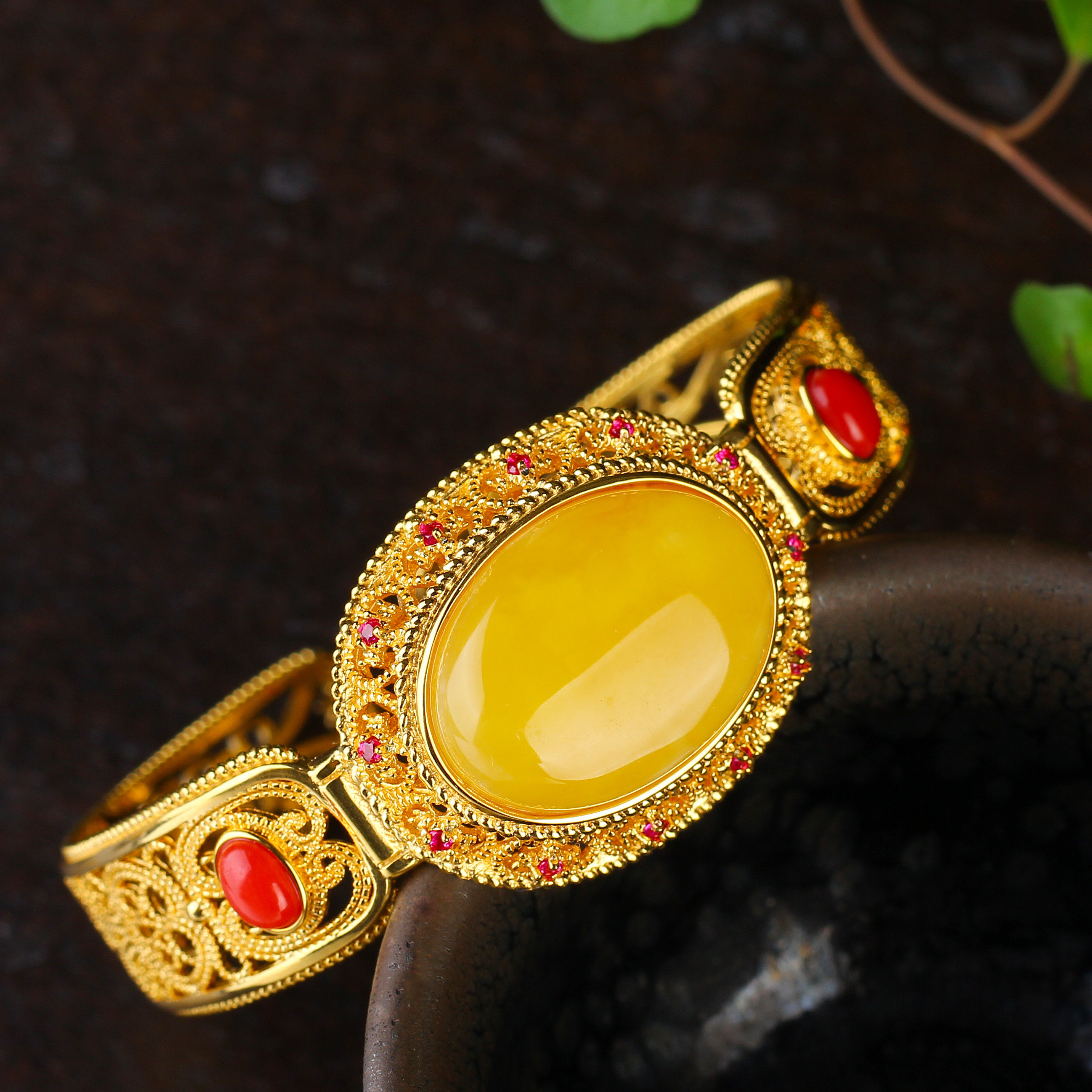 手环宫廷活口雕花琥珀纯银黄手环鸡油手镯蜜蜡手镯