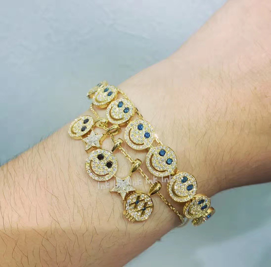 ifniceeyefunny18k黄金镶钻绿宝石笑脸满排开口手镯手镯