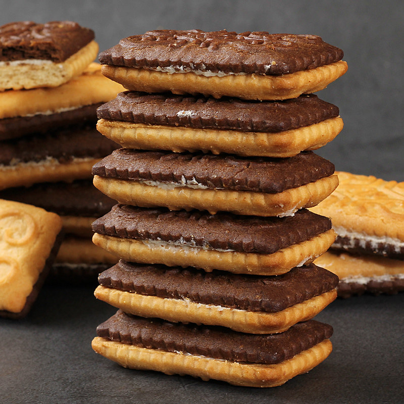 朱古力夹心饼干老式怀旧儿时味代餐零食散装休闲夹心饼干
