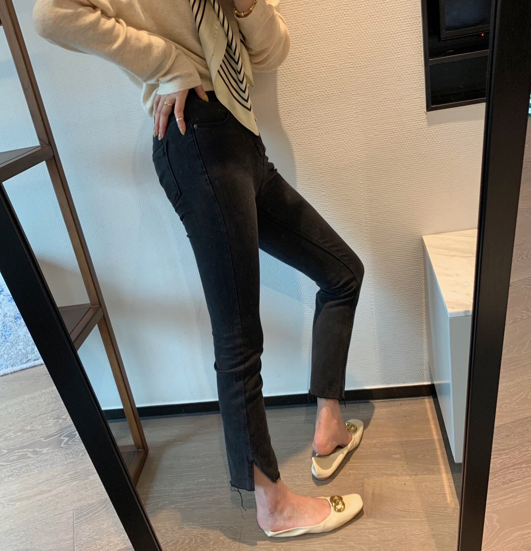 裤脚侧开高腰牛仔裤2020新款修身超显百搭小脚牛仔裤