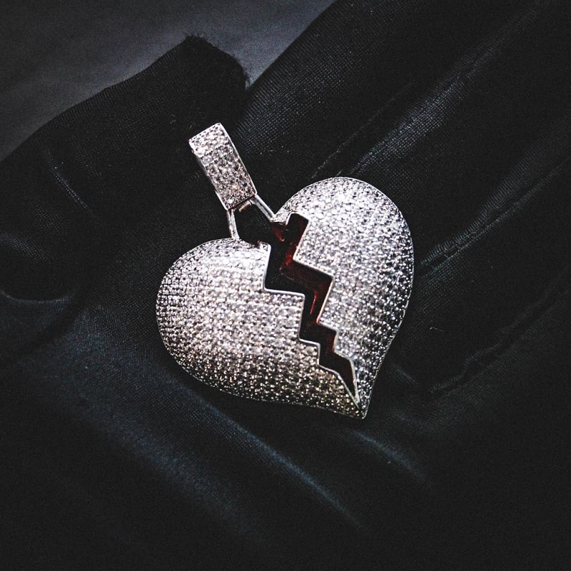 爱心闪电心碎国潮创意男女情侣溶解分裂嘻哈项坠