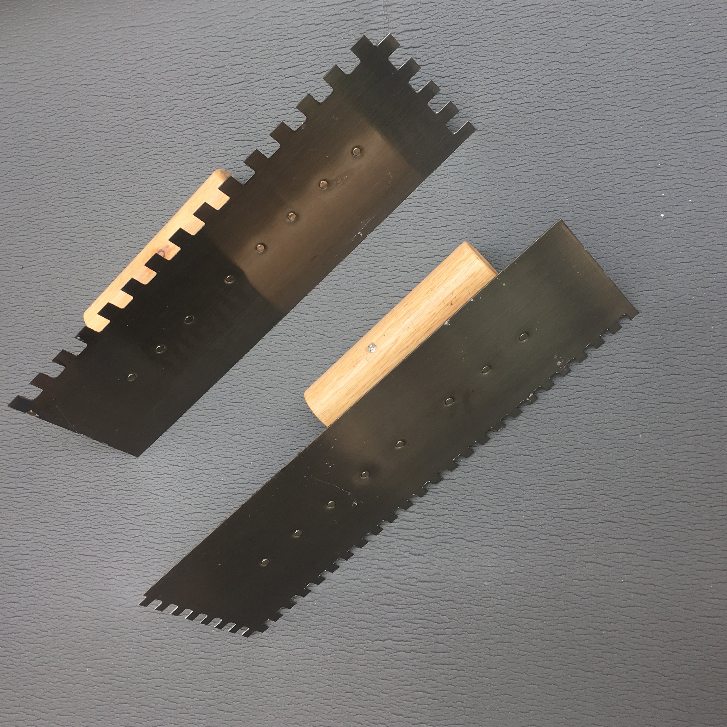 包邮赋素带齿抹泥刀方齿锯齿抹子瓷砖灰刀抹泥板贴瓷砖瓦工工具