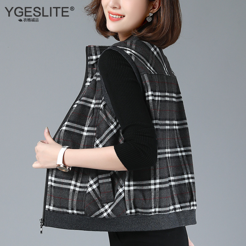格子马甲女短款宽松外穿背心2021新款中年妈妈休闲春秋大码马夹潮