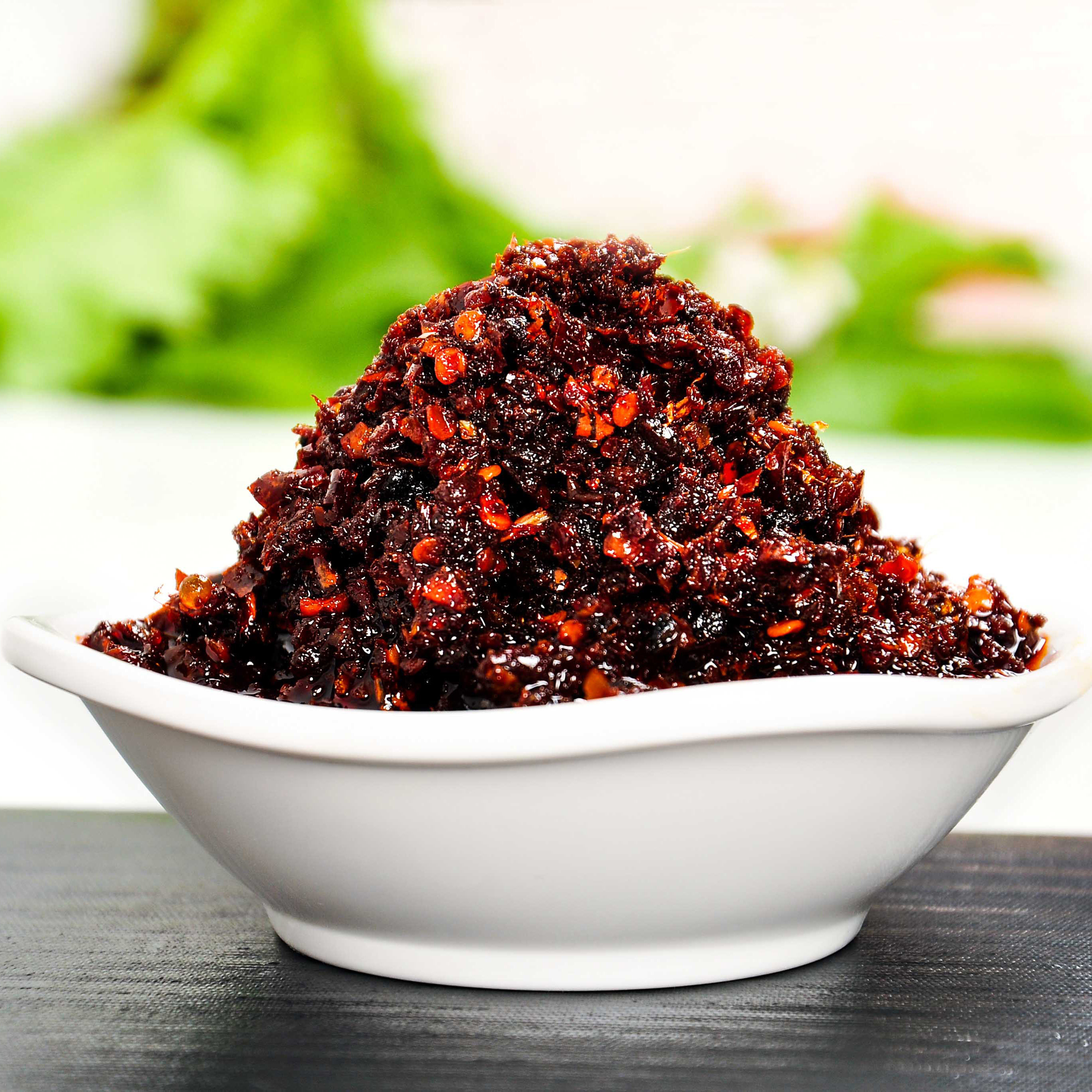 湖北三峡特产老巴王清江鱼骨酱小瓶装160克下饭佳品营养补钙麻辣 - 莪