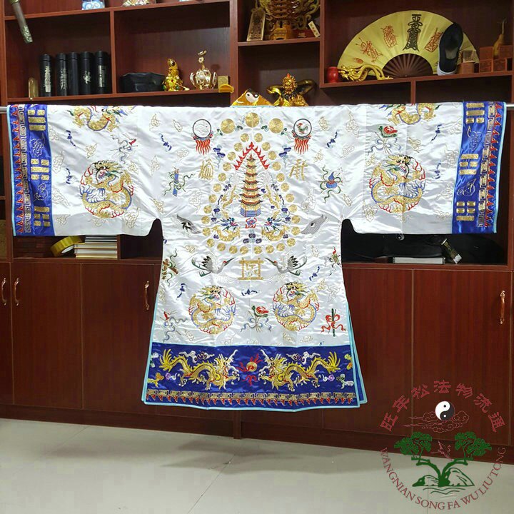 道教法衣金线双龙厂家绣品用品品高功法小袖太极服