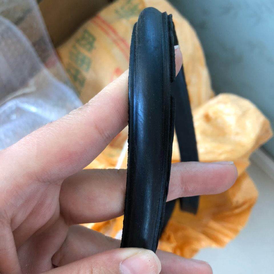 井盖橡胶胶圈防响防跳静音密封圈减震垫圈适用井盖