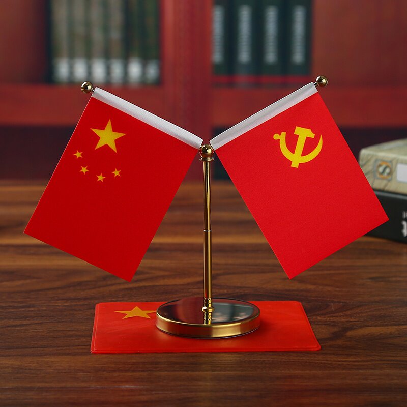 摆红装饰品汽车车件工艺品新品小车车载红旗客厅摆件