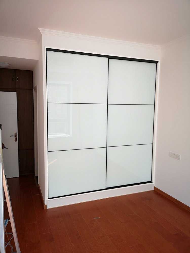 南京百叶平板整体大衣柜门定做推拉门卧室衣橱移门