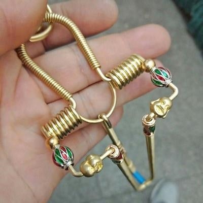 大白毽子保护托架携带夹子方便挂毽铜毽架毽子