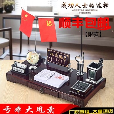 招财老板办公桌装饰品摆件办公室桌面创意文台笔筒送领导礼品.