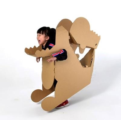 硬纸板长颈鹿幼儿园折纸游戏纸版同款可穿纸盒衣服白模填色