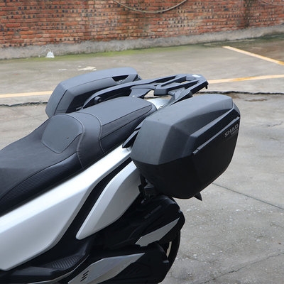 shad夏德边箱适用宗申赛科科龙rt3边架39尾箱摩托车尾翼