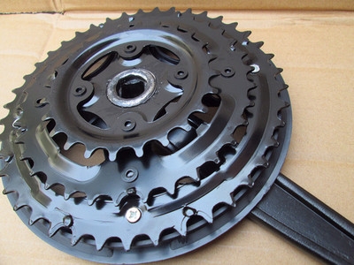 自行车山地车牙盘曲柄方孔三片链轮盘前齿齿轮速牙盘牙盘