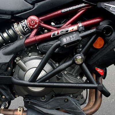 适用摩托车贝纳利bn302s黄龙保险杠前护改装件防摔杠摩托车保险杠