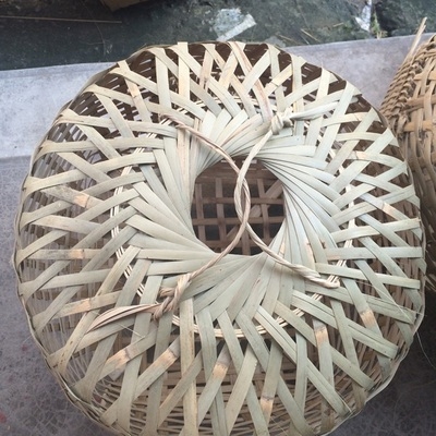 自家家养鸡笼竹织藤编畜牧竹篓鸡罩老式家禽竹编