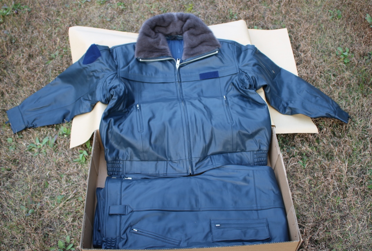 正品 02冬飞皮衣 02冬皮衣裤  02飞行皮裤 02飞行服皮服 冬季皮裤