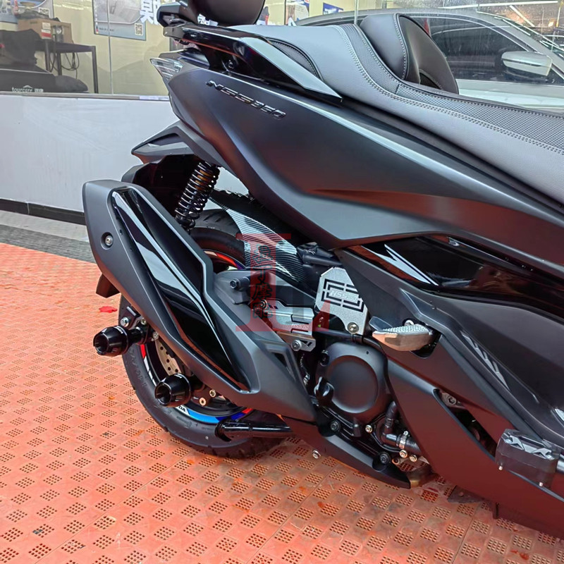 适用本田forza佛沙nss350改装高压包保护后轮油管盖帽配饰