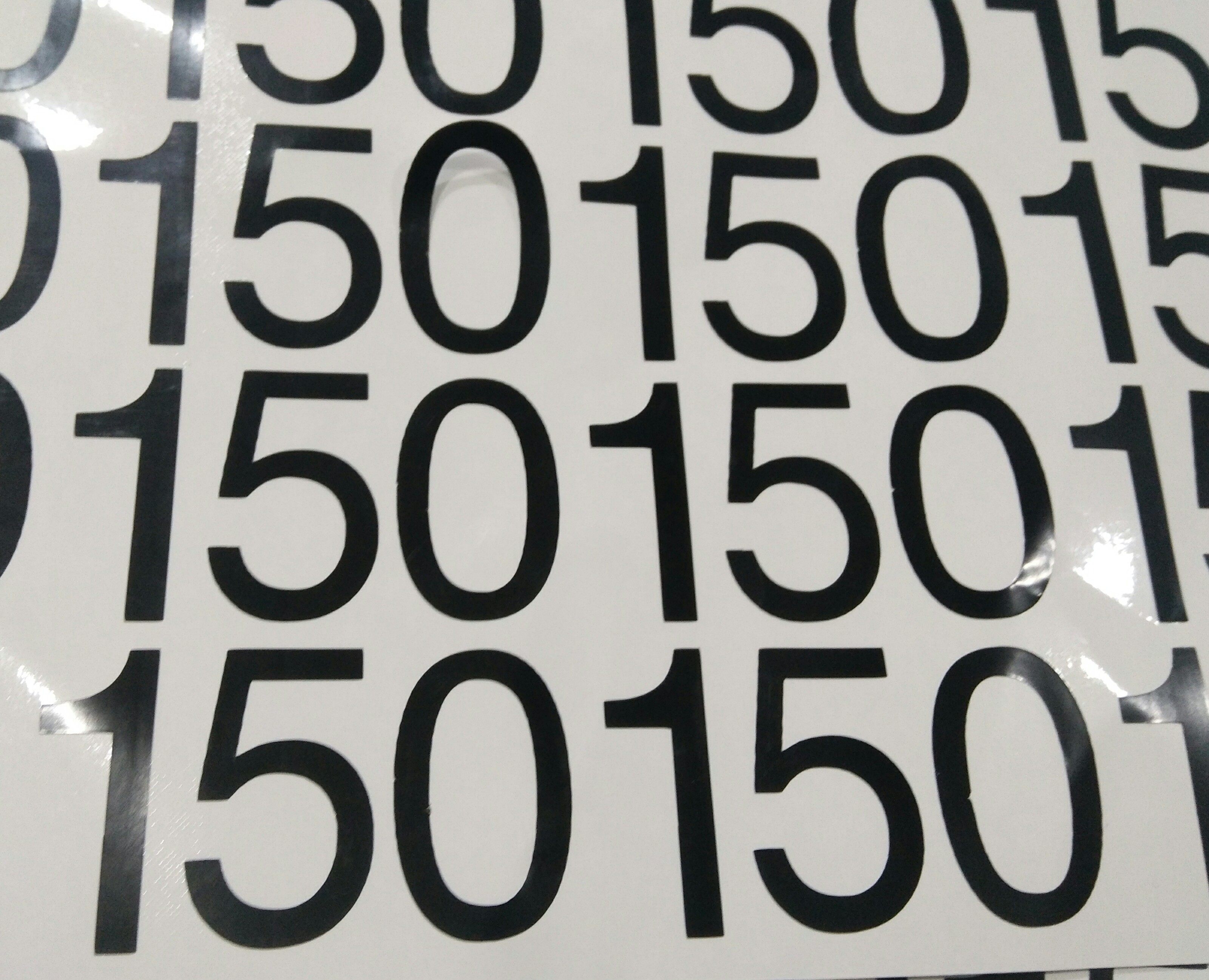 定制透明不干胶贴纸logo标签订制镂空数字字体印刷二维码