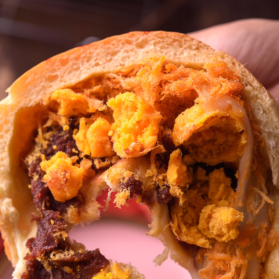 任满4件包顺丰*美糖烘焙古早大福包红豆沙麻薯松松咸蛋黄面包早餐