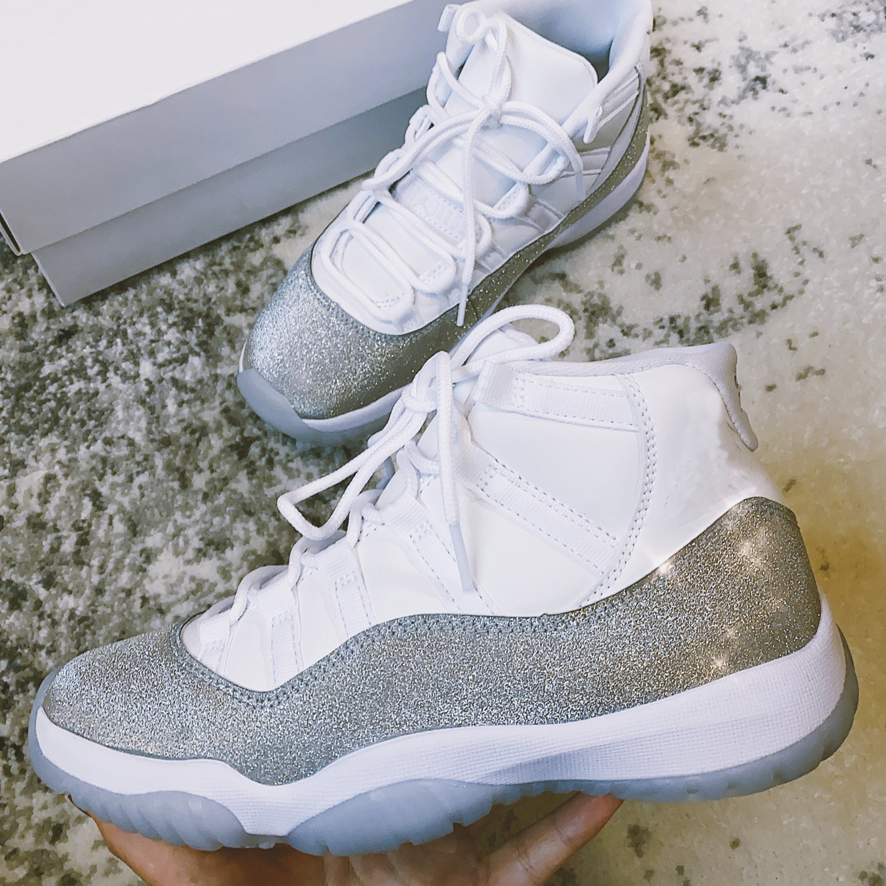 炒好看~aj11满天星女鞋白银闪粉球鞋高帮老爹鞋ins潮小白鞋婚鞋