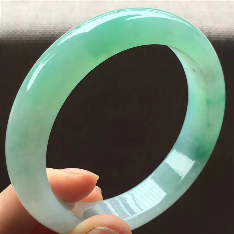 翡翠简安578天然芙蓉种冰镯子缅甸水润润阳手镯