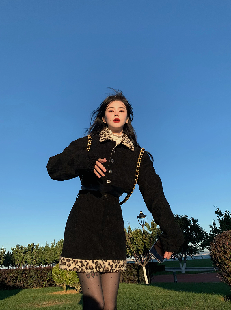 甜酷黑色套装春秋豹纹加绒外套短裙两件套女