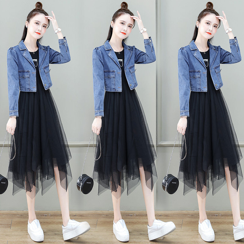 外搭短款牛仔外套配吊带连衣裙女春秋季2022新款网纱裙子两件套装