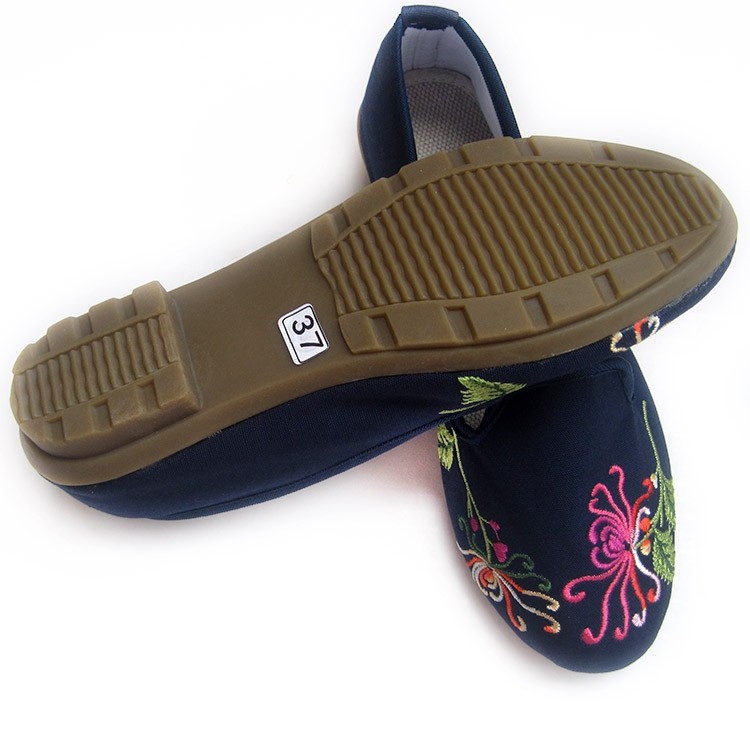 新款小花园福牌绣花鞋牛筋休闲低跟女单防滑女士布鞋