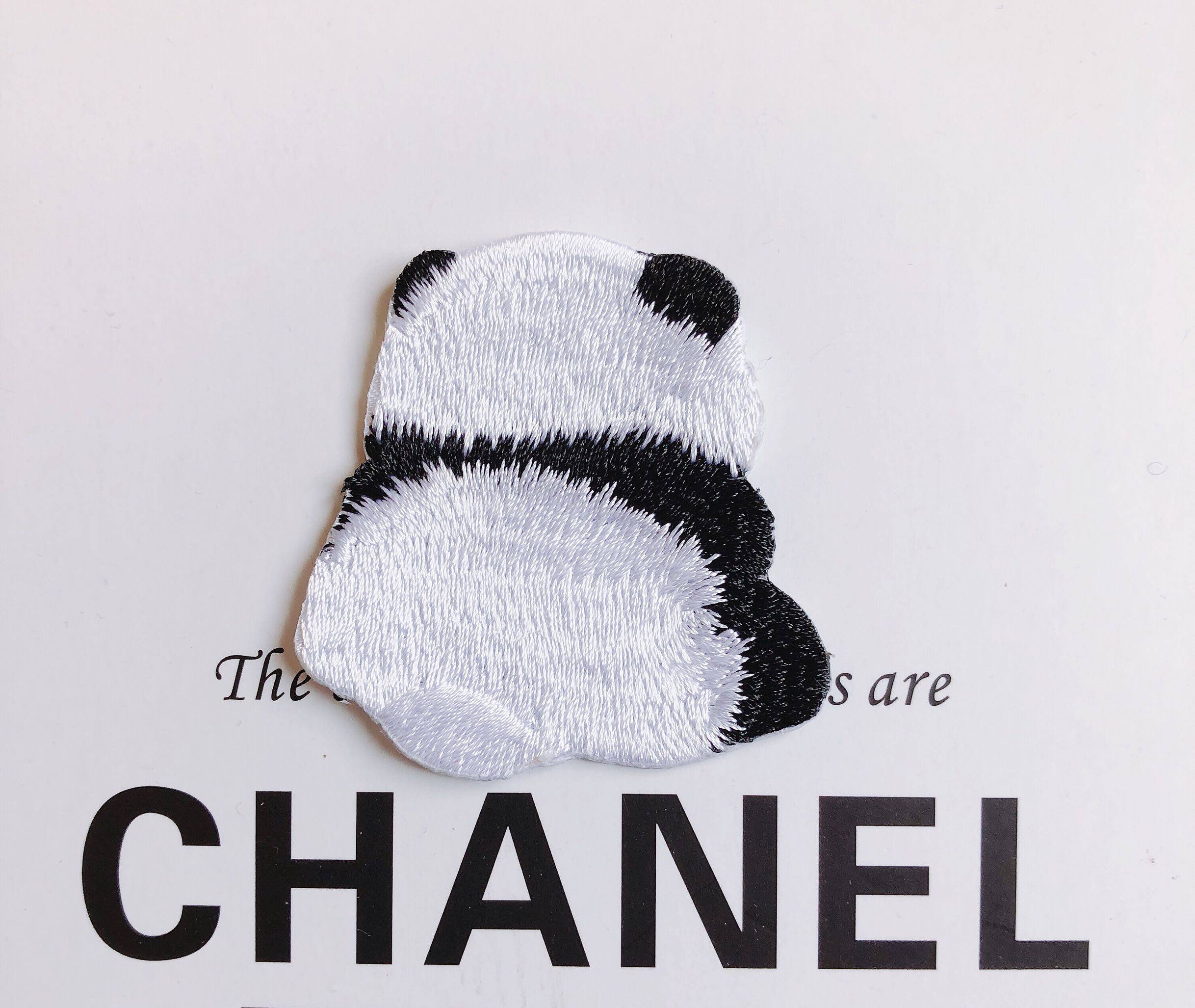 原创设计刺绣布贴卡通小熊猫团子背影补丁徽章胸针