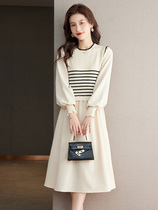 Fall Small Sub Knit Dress Dress Woman Autumn Winter Advanced Sensation Cashew Waist Fake two sweater dresses Long-style underskirt