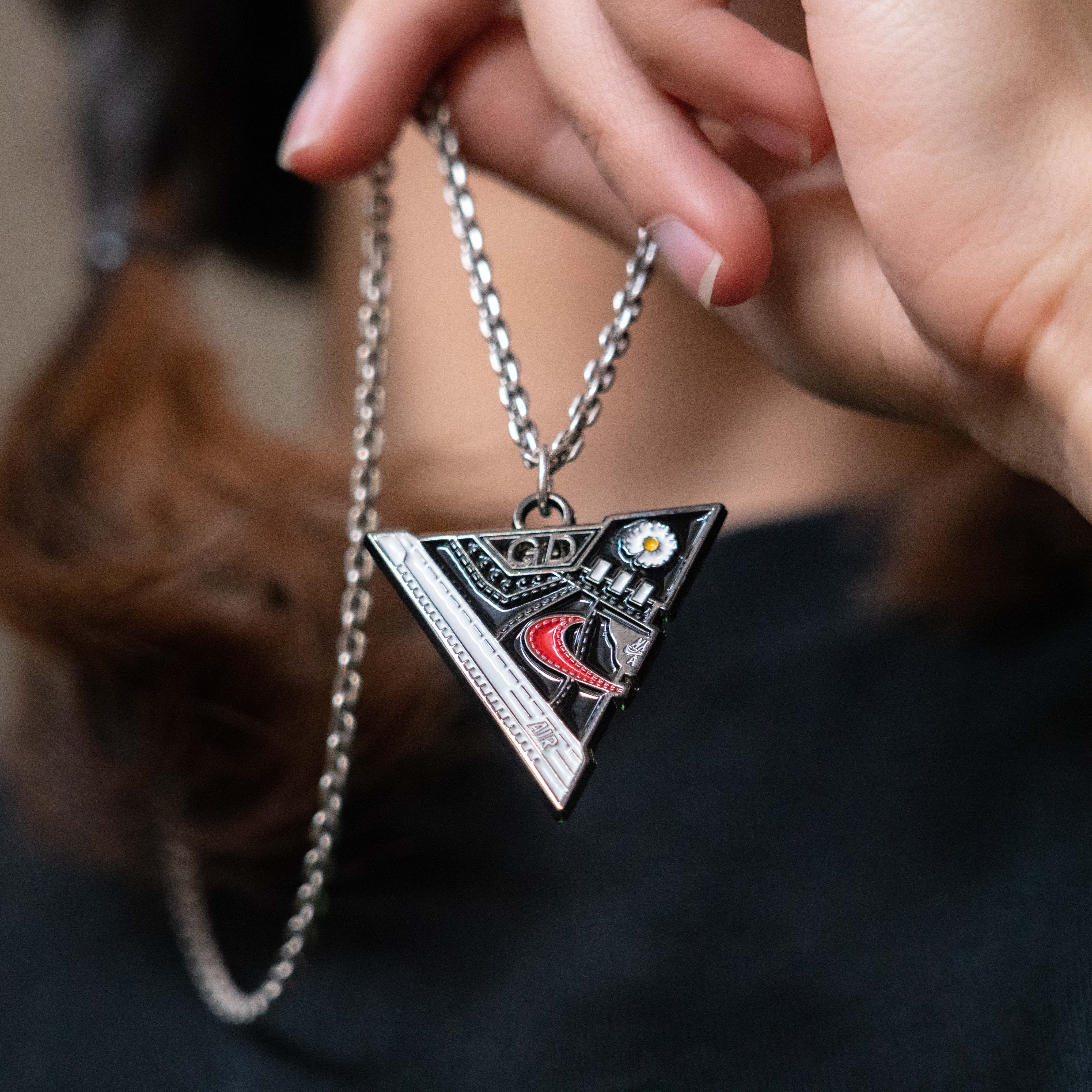 lab潮流项链小雏菊男潮女网红ins小众不褪色吊坠情侣配饰品