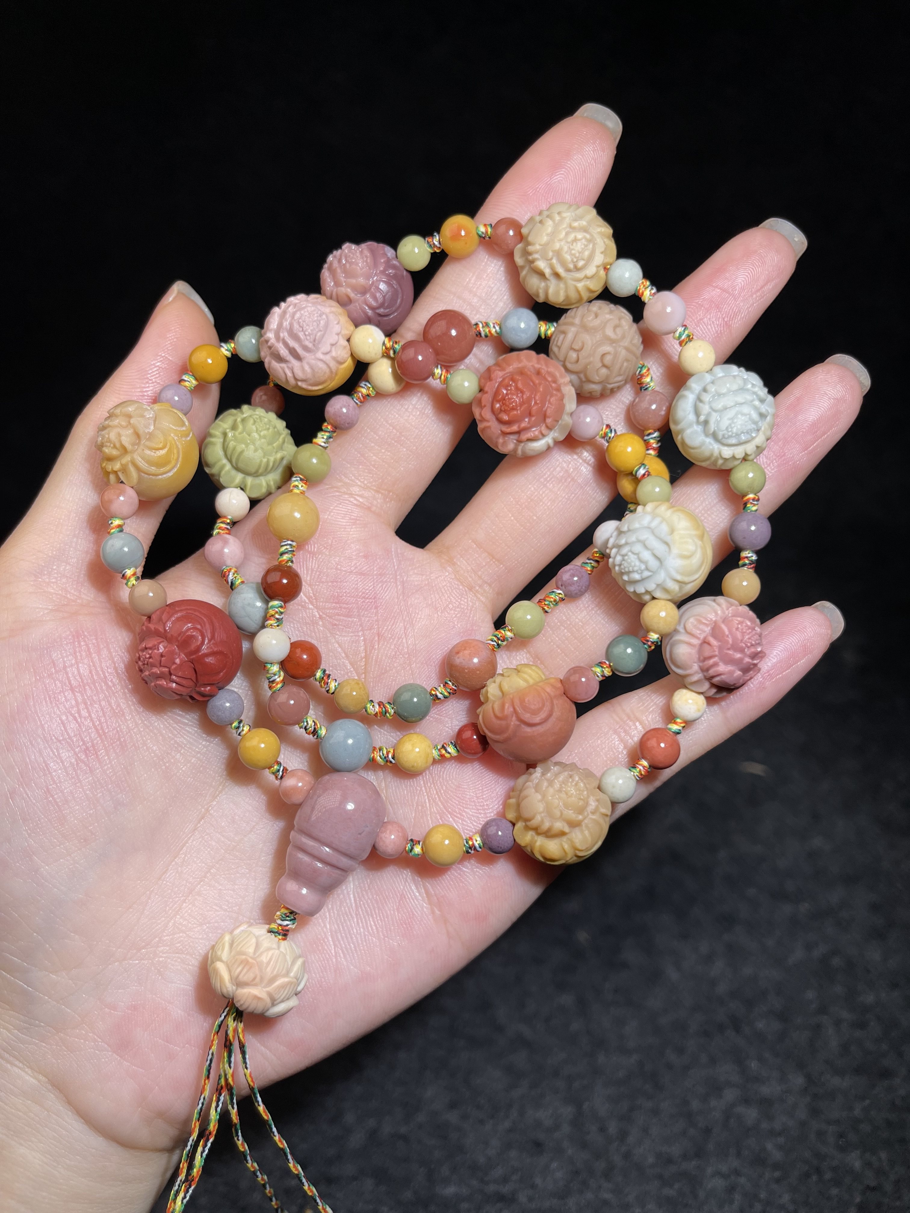 手工玛瑙阿拉善彩玉设计牡丹牡丹花花珠项链雕刻项坠