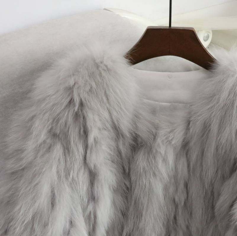 重磅推荐洋气进口芬兰白狐加密车条皮草外套皮草