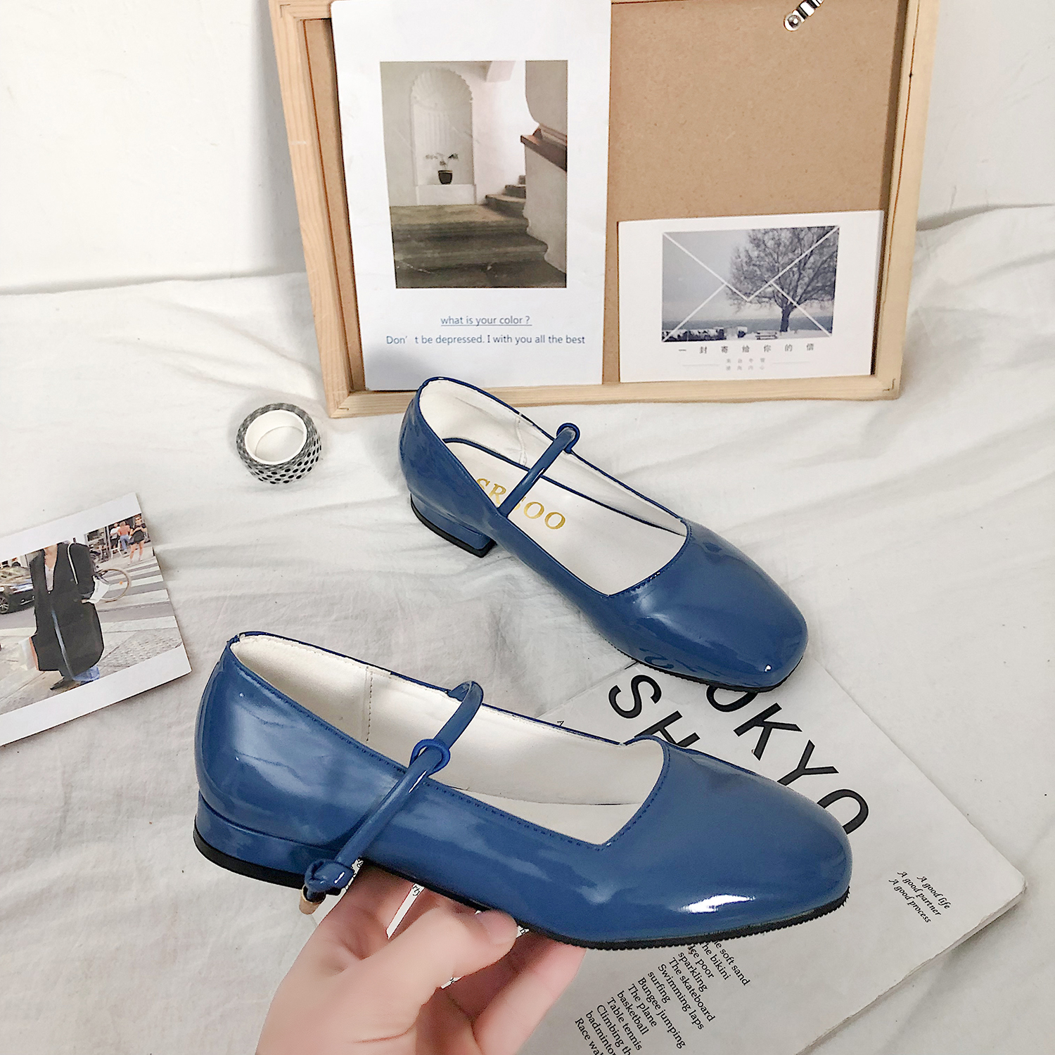 南在南方女鞋2019春季新款圆头浅口漆皮亮面一字带套脚平底单鞋女