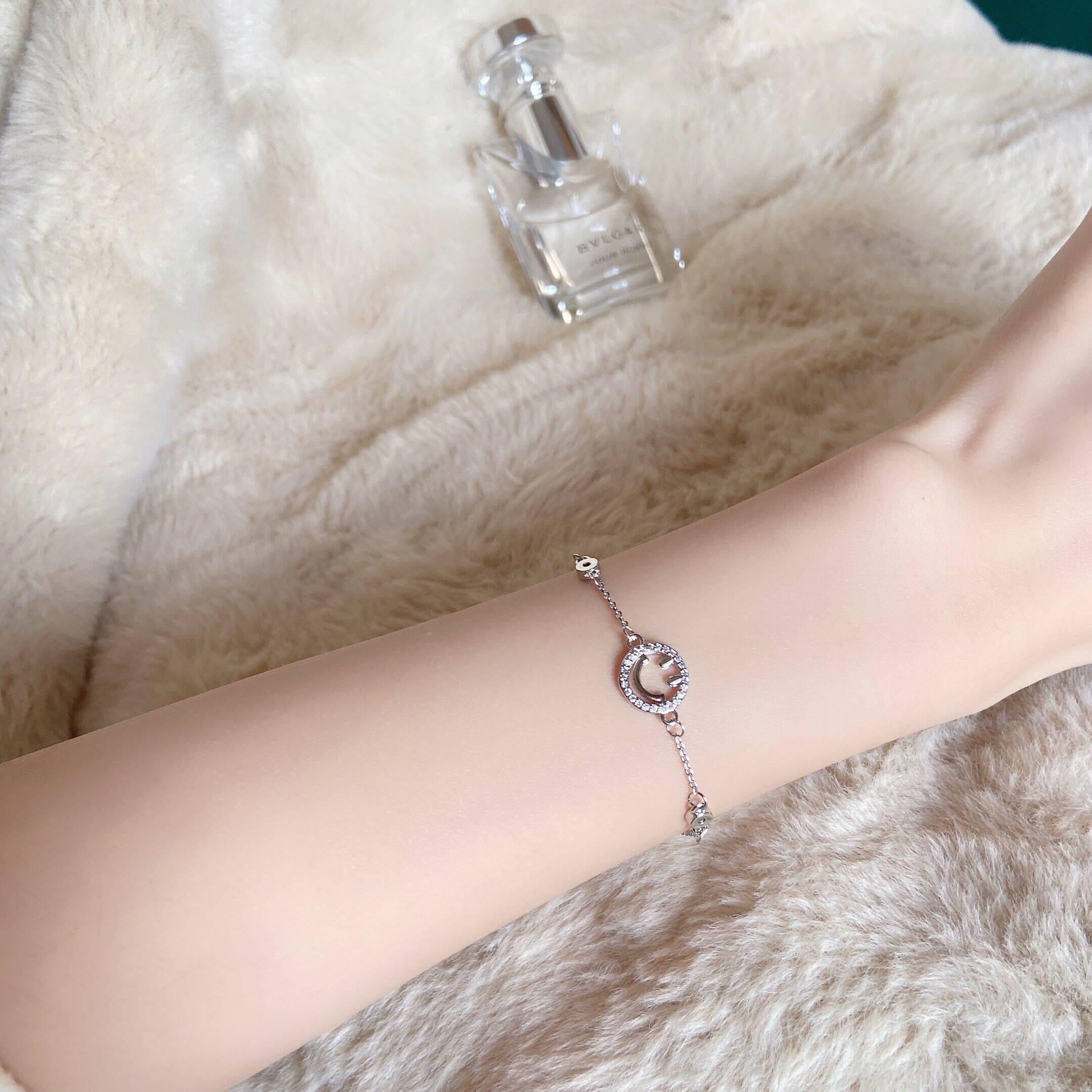 小众设计感韩版简约笑脸手链2021年新款闺蜜女生手链