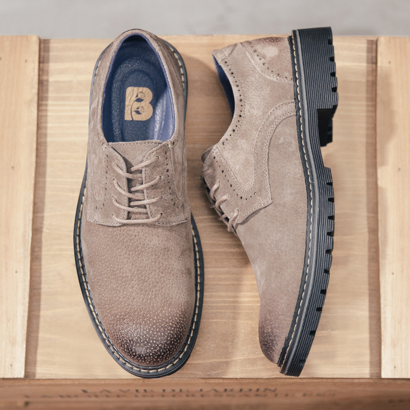 休闲皮鞋男真皮秋季新款布洛克商务男士板鞋英伦鞋子复古工装鞋男