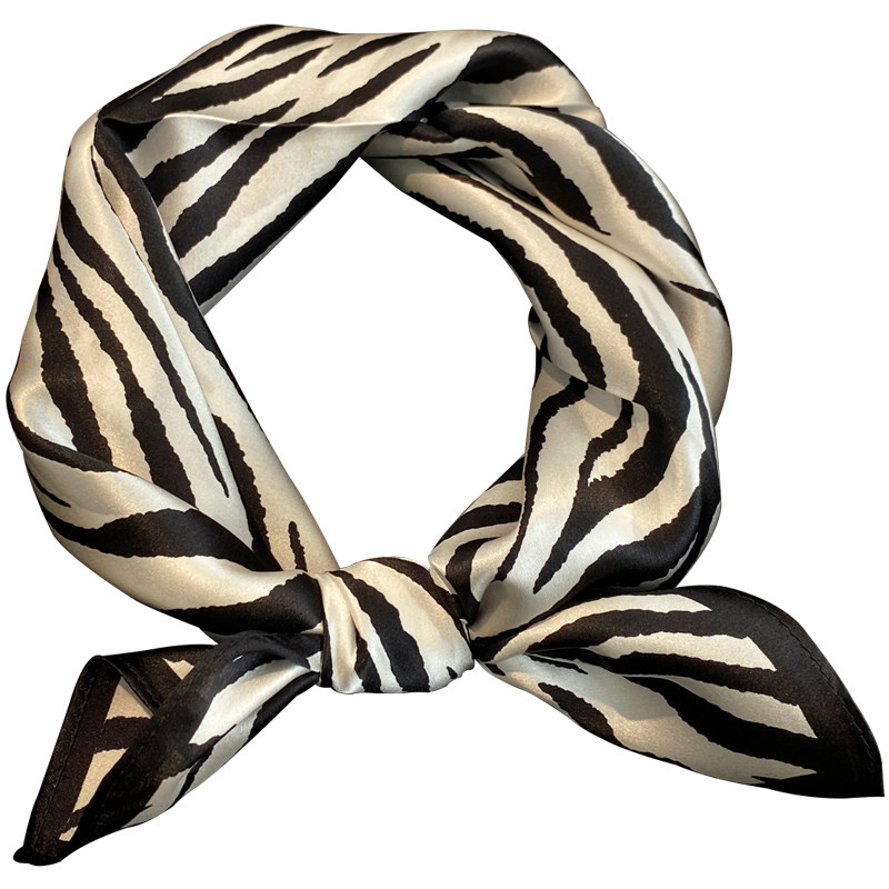 春秋百搭丝巾纹丝斑马薄款时尚方巾秋季小方围巾