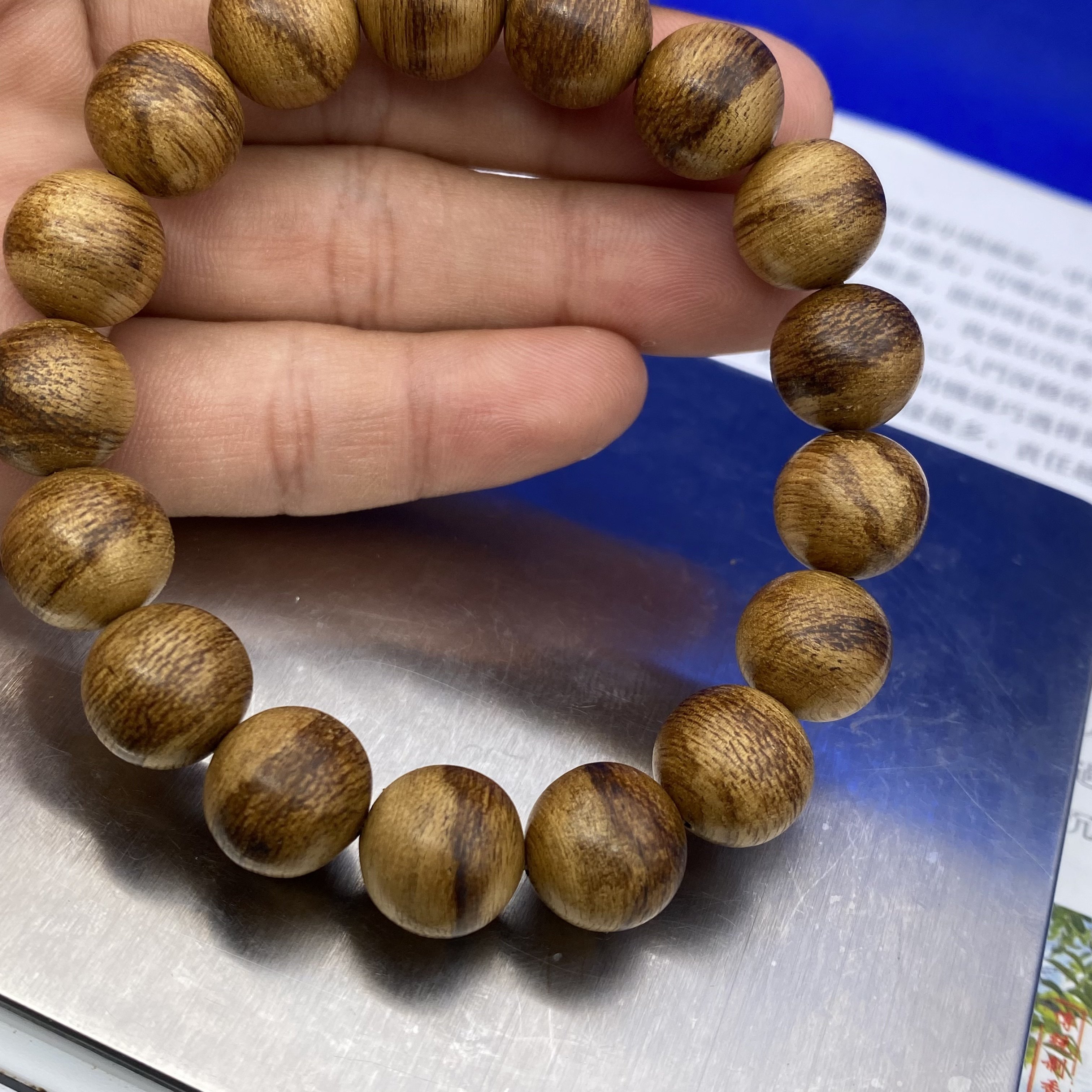 天然印尼马拉ok虎纹沉香手串12mm74克生闻香薰香料