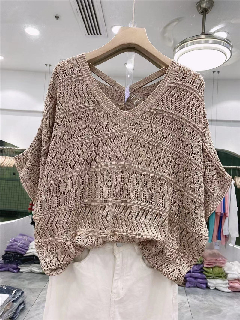 镂空领钩套头薄款针织衫毛衣春秋新款休闲显瘦毛针织衫