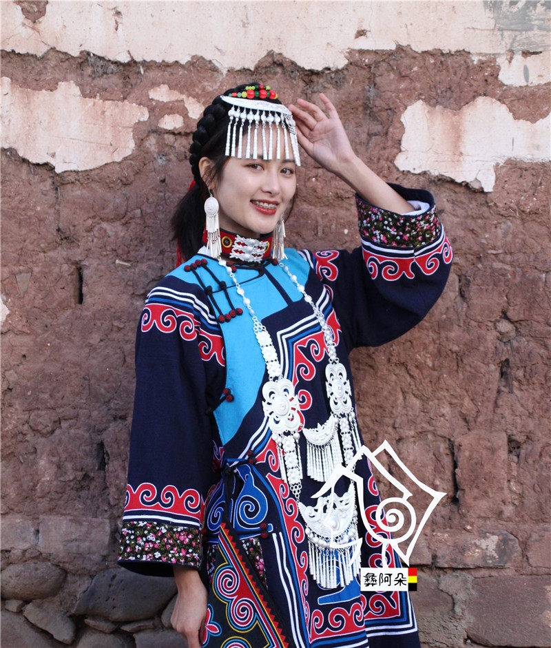 阿朵凉山彝族帽子子女流苏简洁大气复古民族风民族服装