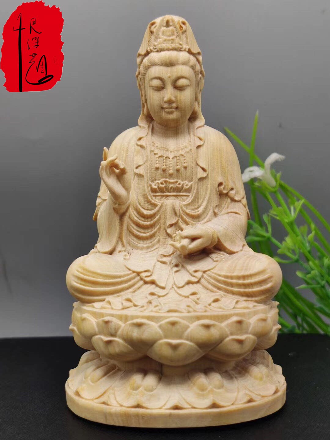 小叶无上摆件观音拿瓶莲花上油无蜡黄杨木无胶木雕