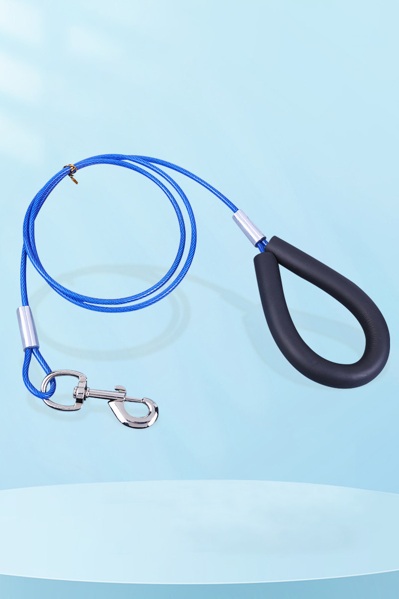 狗狗牵引绳耐防咬遛狗绳子中大小型钢丝材质狗牵引绳