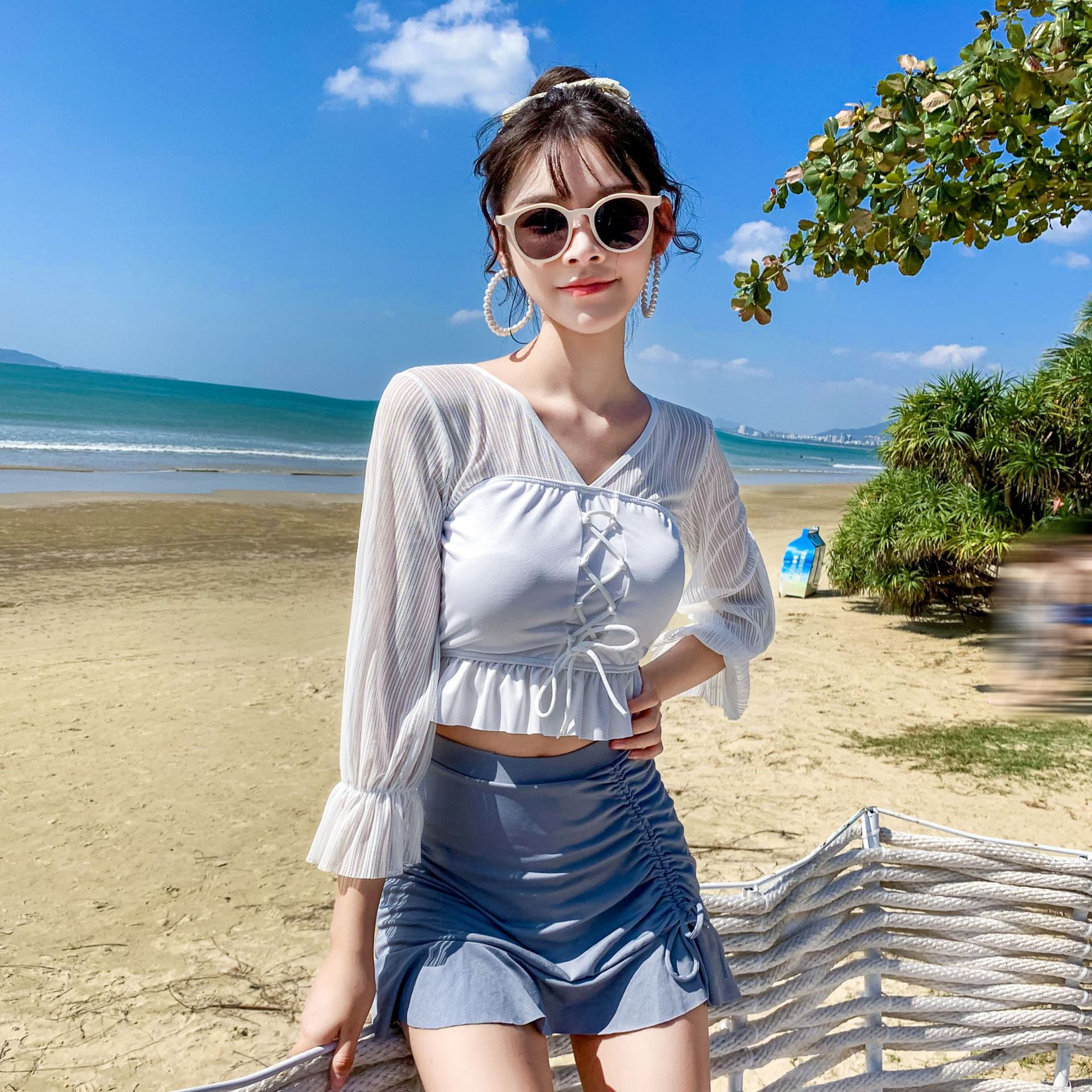 泳衣保守长袖显瘦平角ins分体带胸小清新少女分体泳衣