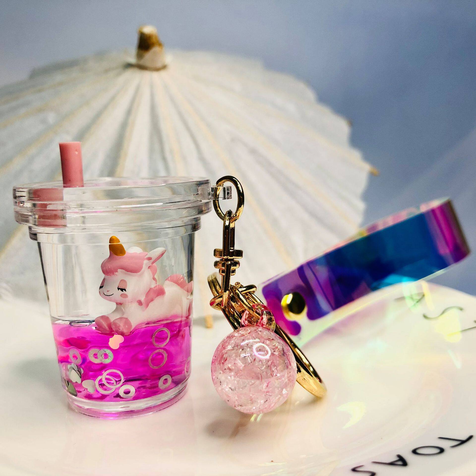 独角兽奶茶杯亚克力流沙漂流瓶可爱钥匙链挂件入油液体漂浮钥匙扣
