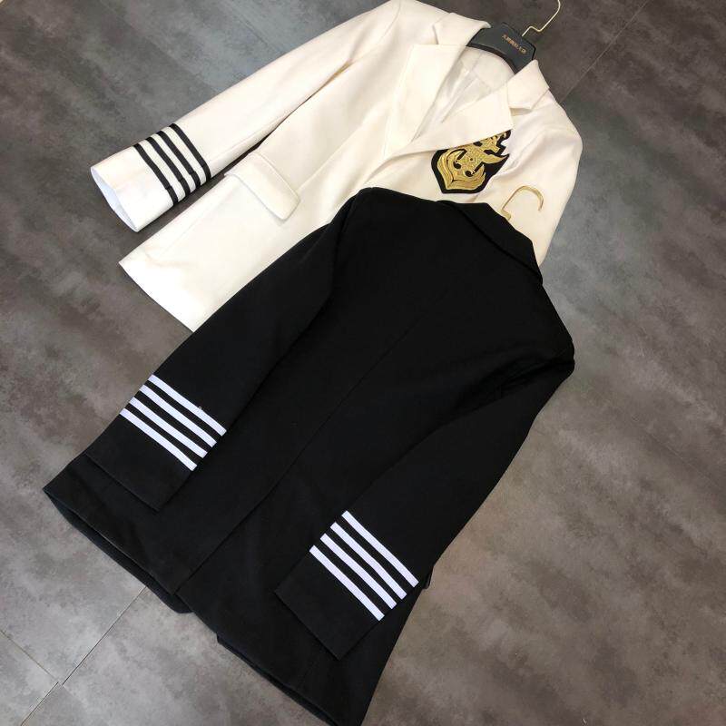 网红同款2020春装新款海军图刺绣三道杠袖口西装西服短外套女潮