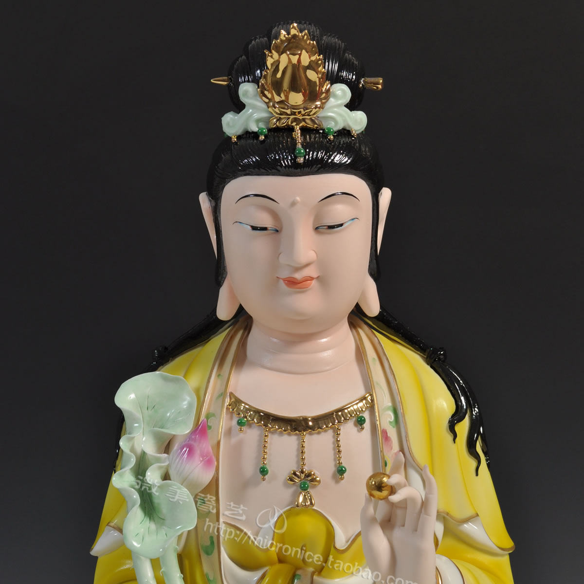 微美彩绘黄彩吋坐全莲大势菩萨佛像德化陶瓷西方摆件