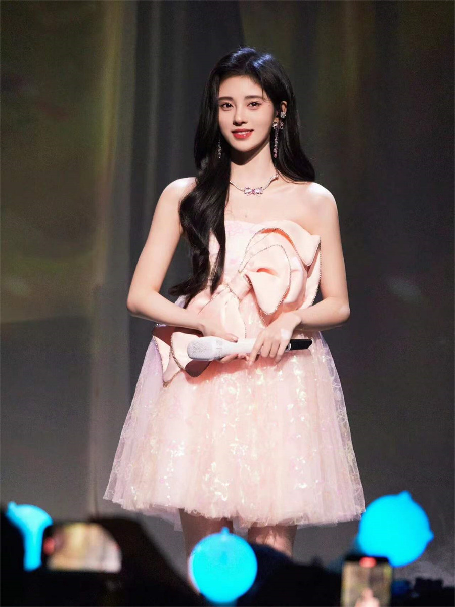 【现】susanlazar官方直发鞠婧祎款薄纱亮钻蝴蝶结刺绣花朵抹胸裙