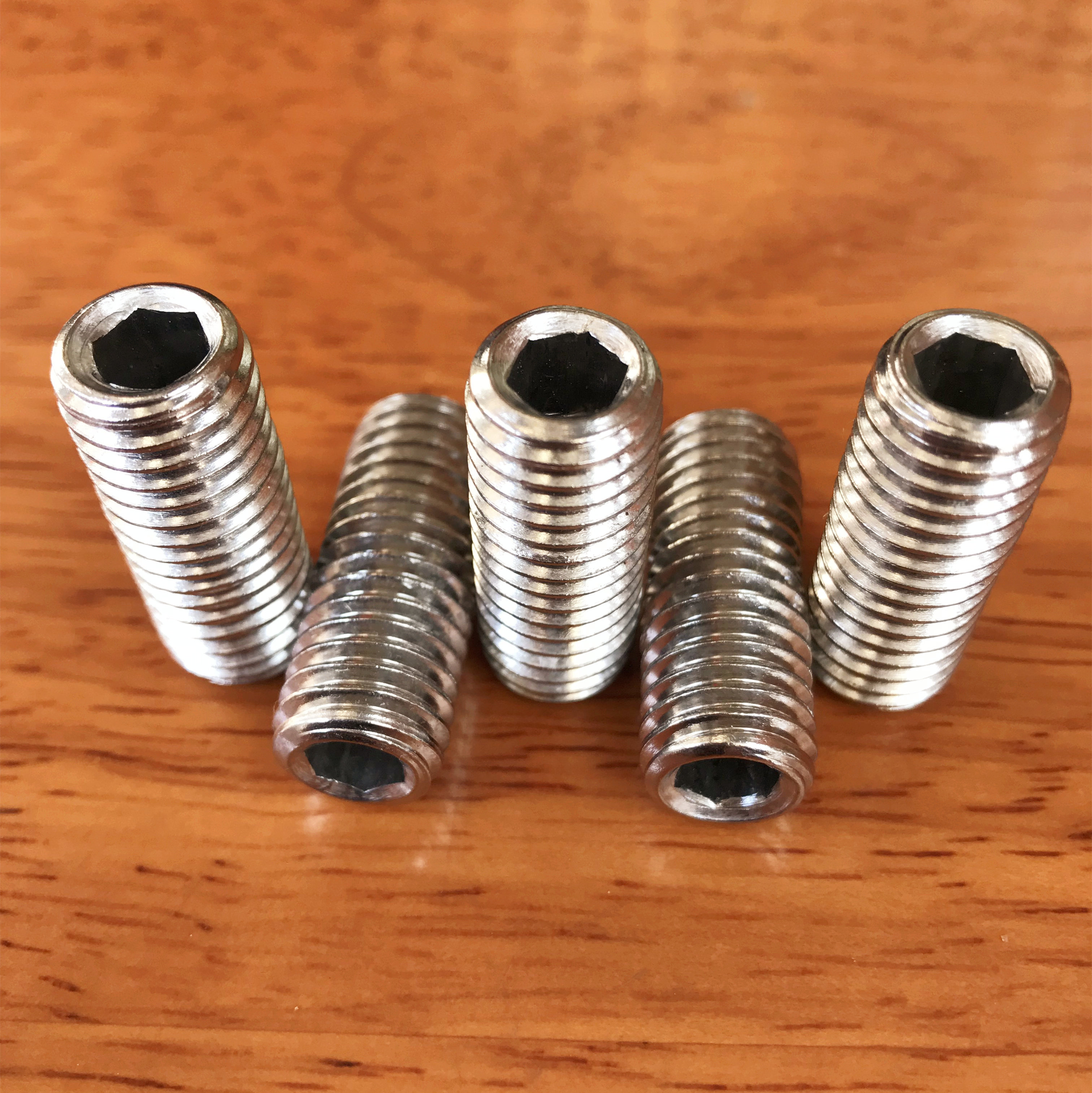 促销不锈钢紧定螺丝空心心通孔阀芯中空机米螺钉螺钉