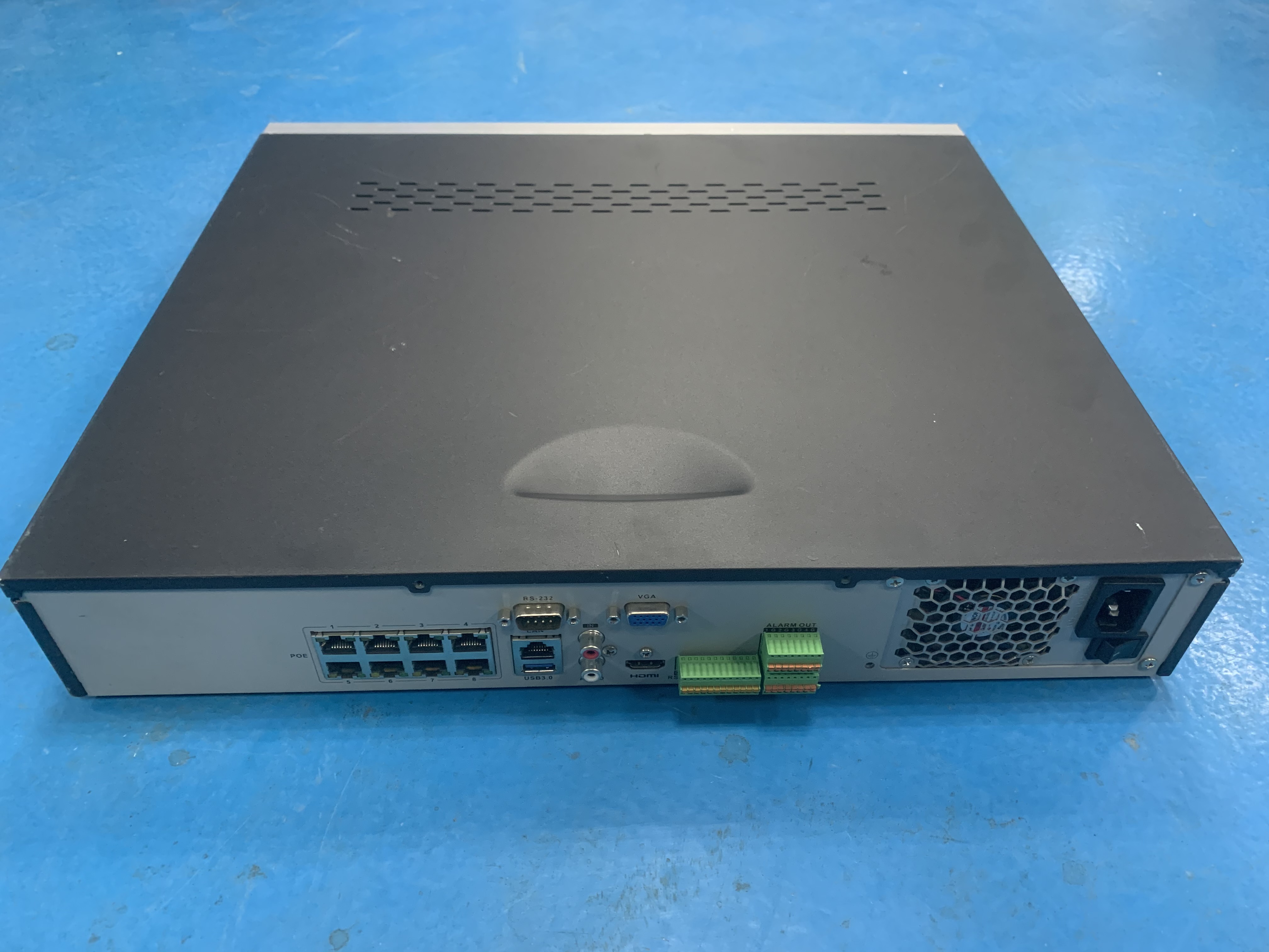 海康威视ds-7708n-k4/8p工程8路4盘位poe网线供电4k项目级录像机